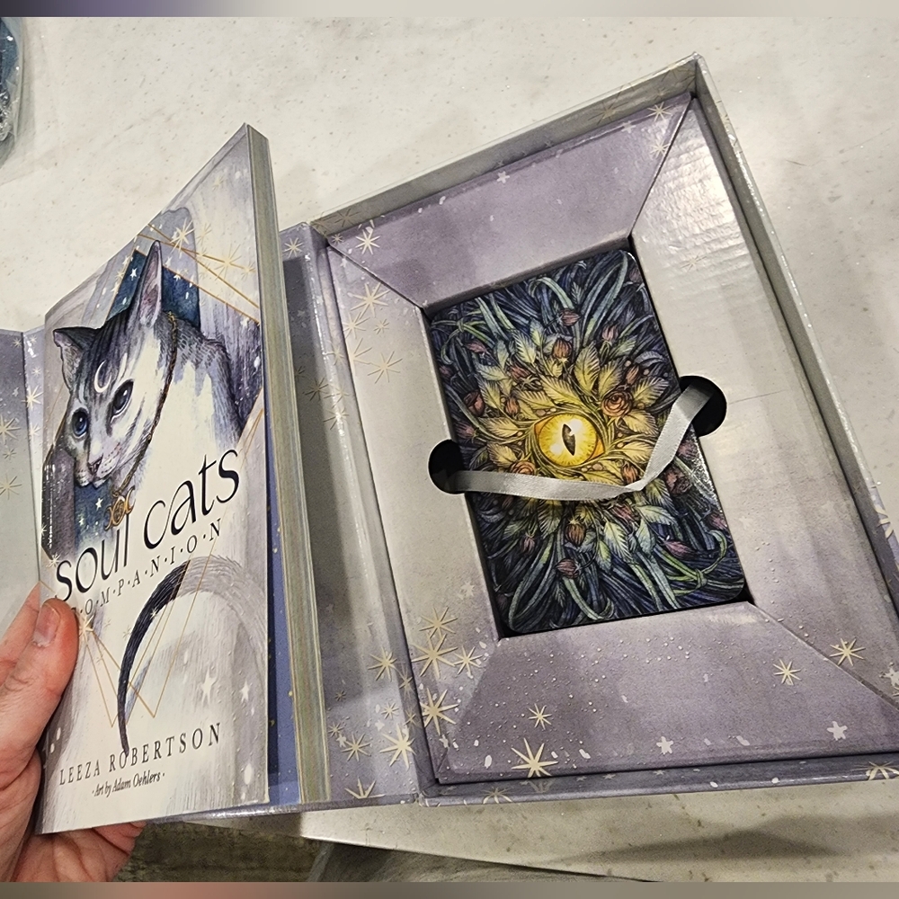 Soul Cats Tarot Card Set With Book Divine Feline New By Leeza Robertson - Picture 9 of 14